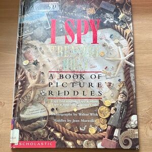 Scholastic I Spy Picture Riddles Book - Red and Gold Cover